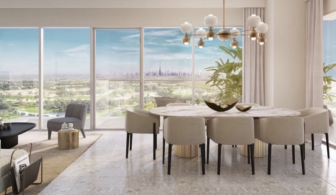 Essbereich mit Aussicht auf Golfplatz Golf Suites Dubai Hills Emaar
