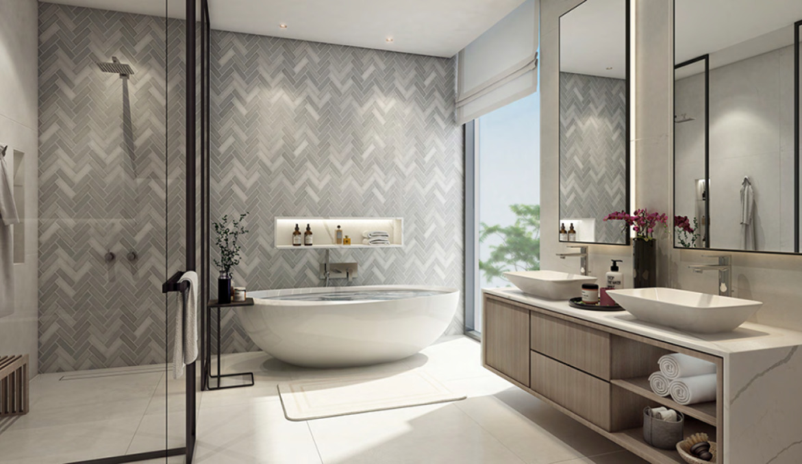 Tageslicht Bad mit Dusche und Badewanne Harmony Tilal Al Ghaf Dubai